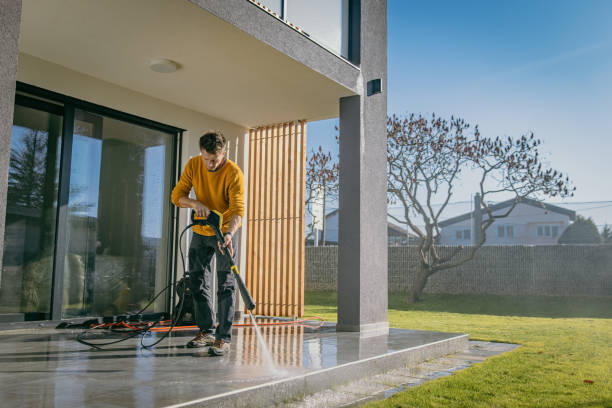 Professional Pressure Washing in Manitowoc, WI